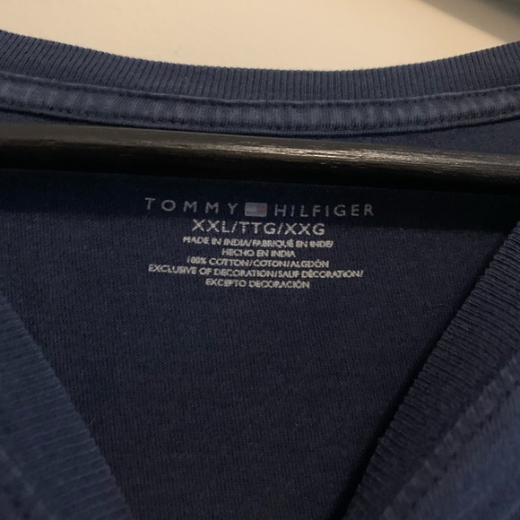 Tommy Hilfiger Multi-Flag Tee - Picture 4 of 4